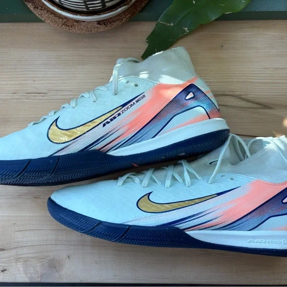 Futsol/indoor soccer turf shoes - Picture 2 of 8